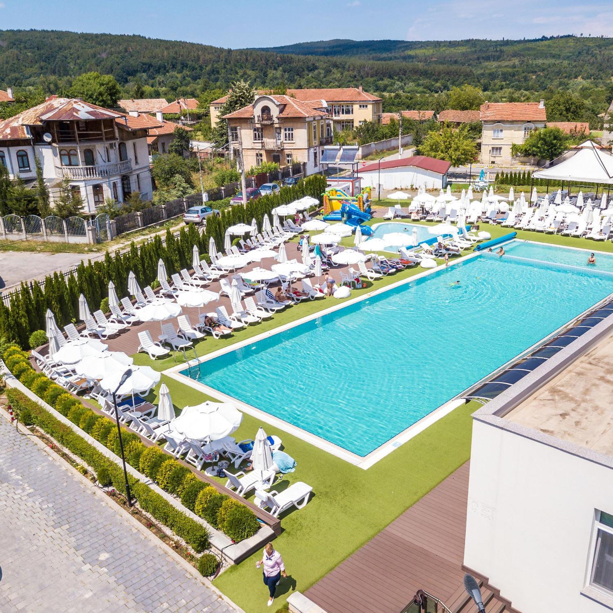 Complex Europe Hotel Dolna Banya Eksteriør billede